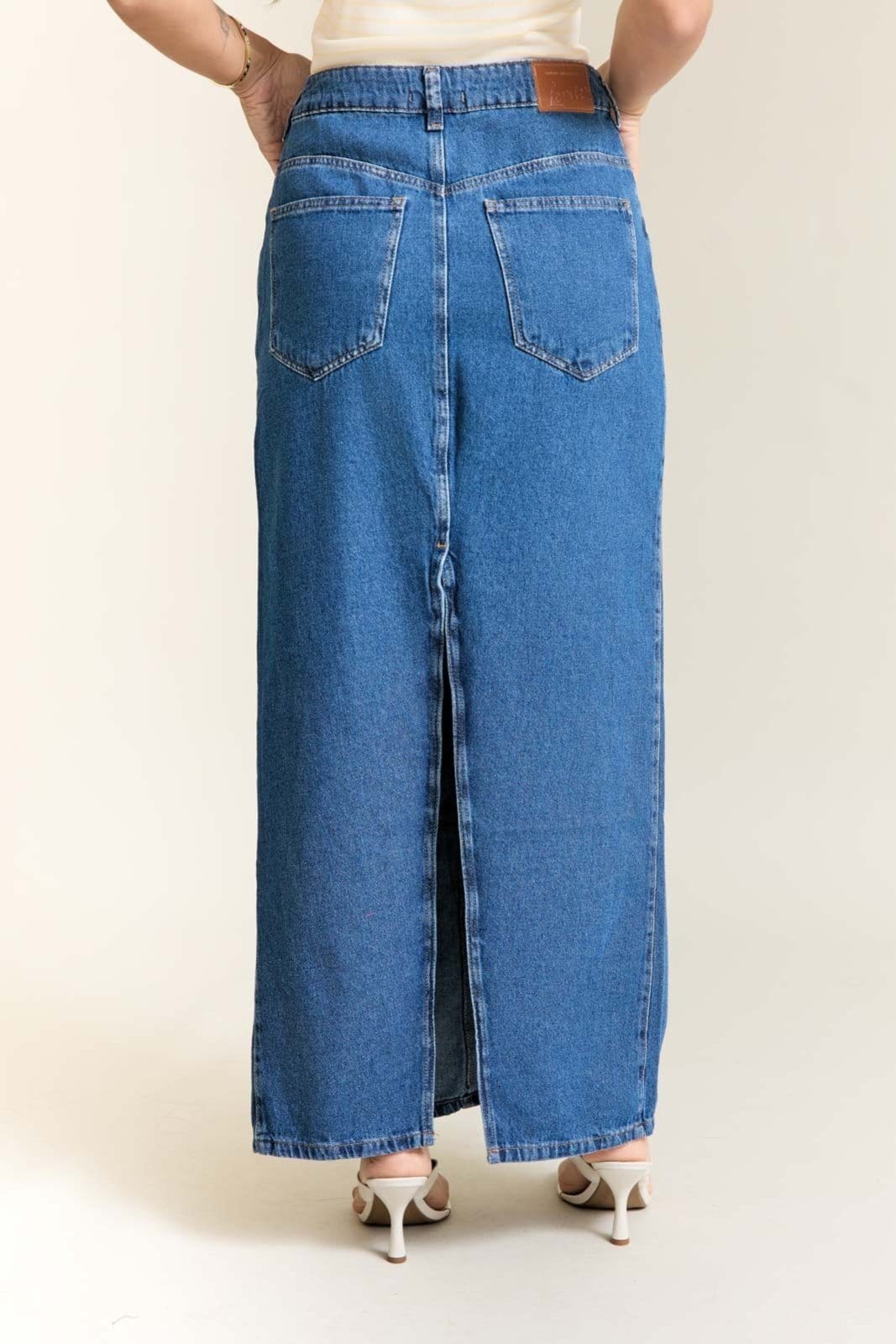 Vista 2 Saia Jeans Feminina Longa com Fenda Posterior Lemier Collection LEMIER azul