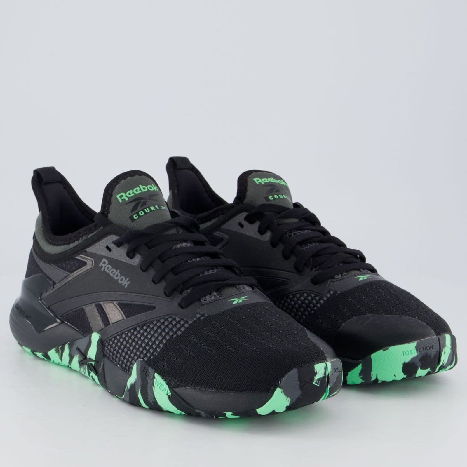 Vista 2 Tênis Reebok Nano Court Preto e Verde Reebok preto verde