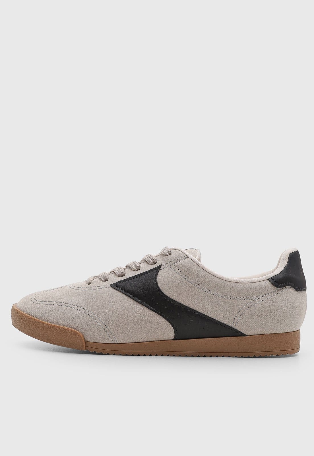 Tênis Feminino VIA UNO Detalhe Contrastante