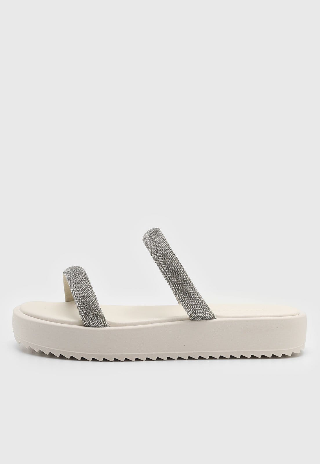 Sandália Baixa Moleca Tiras Brilhosas Off-White
