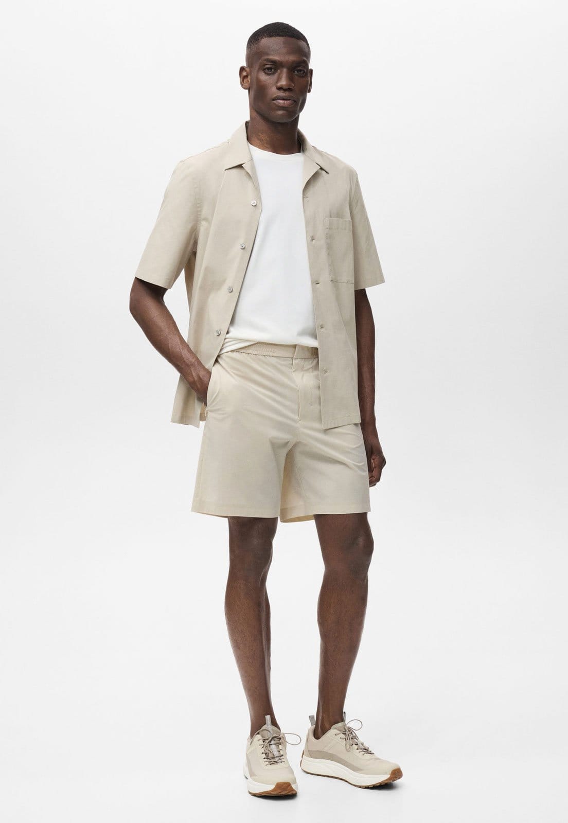 Vista 2 Bermuda Masculina Mango Lunars Mango bege