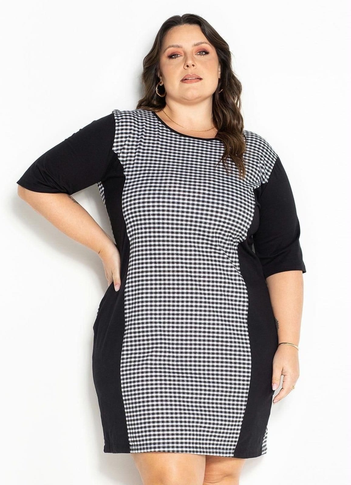 Vestido Com Recortes Plus Size Xadrez