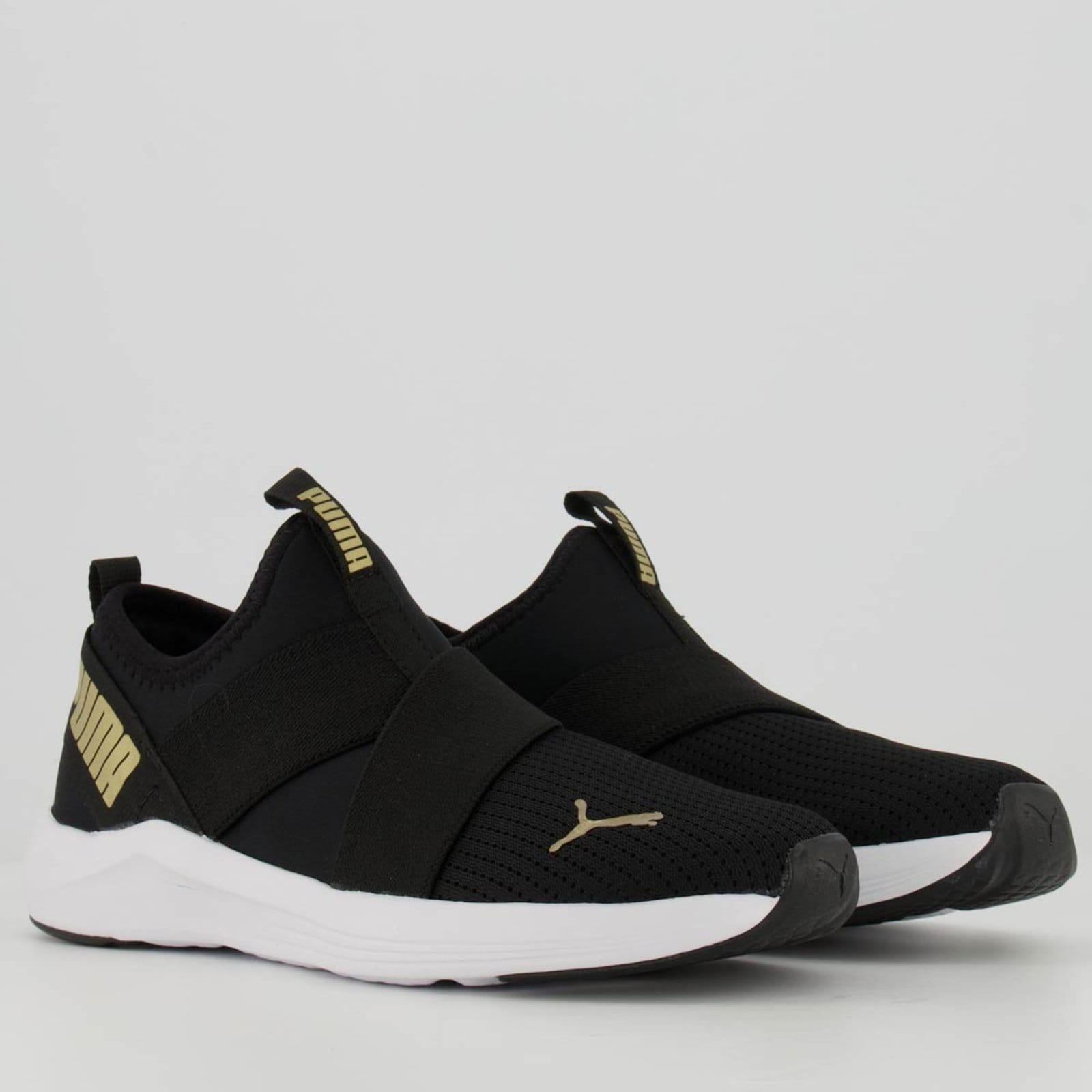 Vista 2 Tênis Puma Prowl Slip On BDP Feminino e Dourado Puma preto