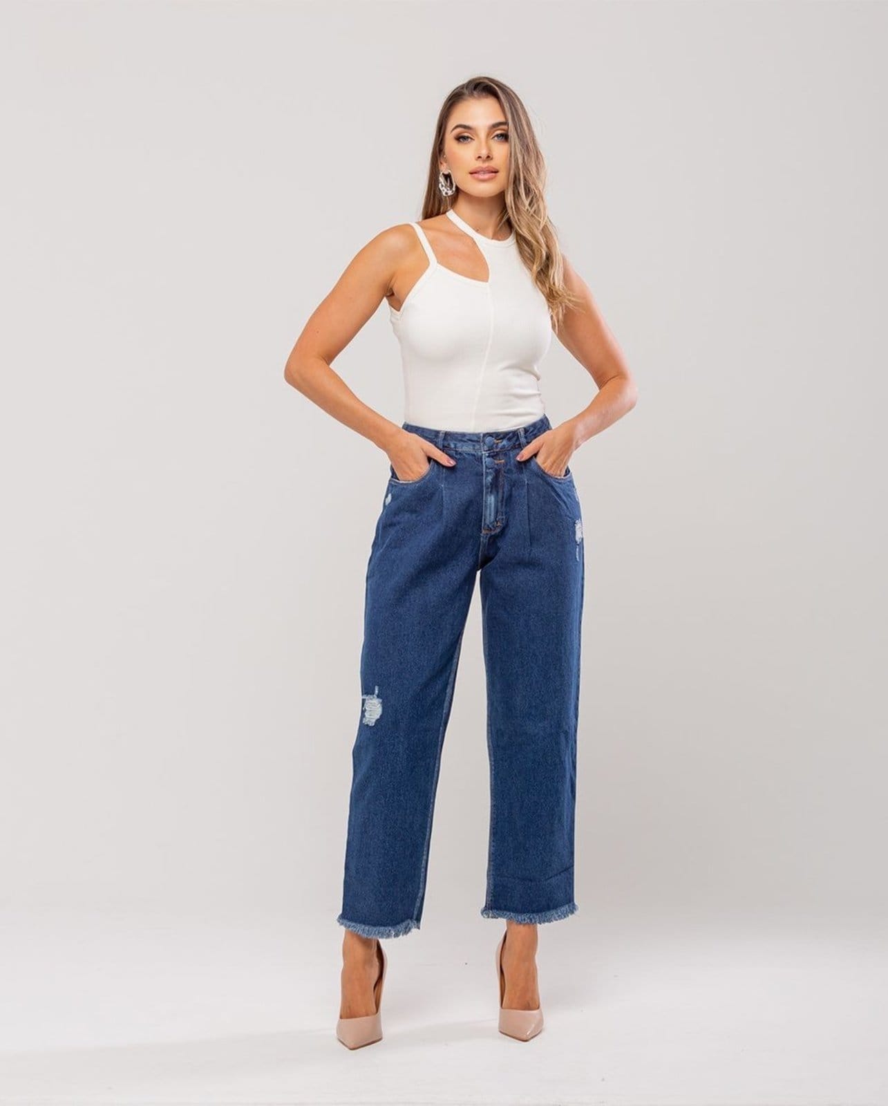 Calça Feminina Slouchy Rasgada com Barra Desfiada 21864 Escura