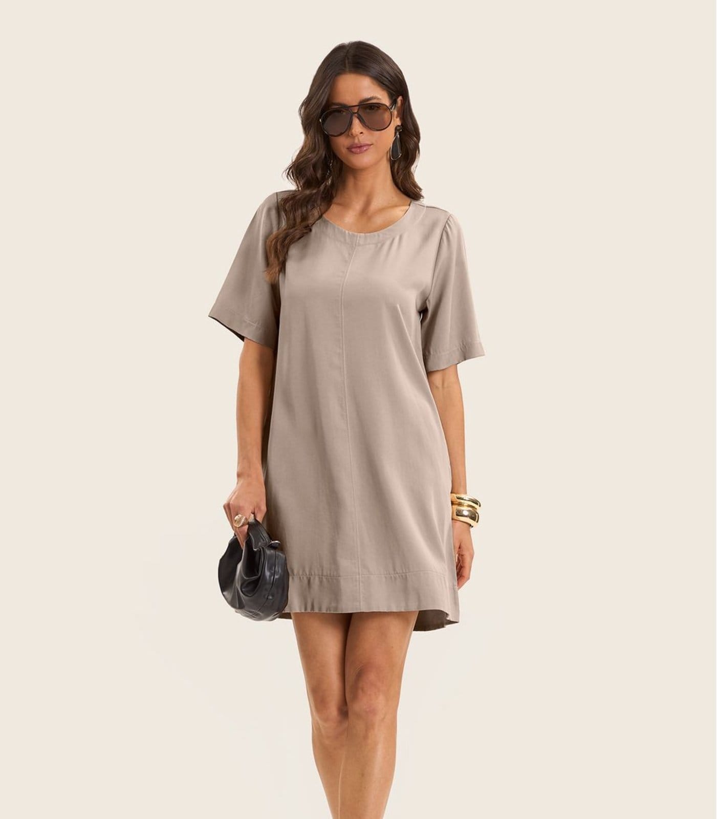 Vista 2 Vestido Curto Feminino Gola Redonda Endless Endless marrom