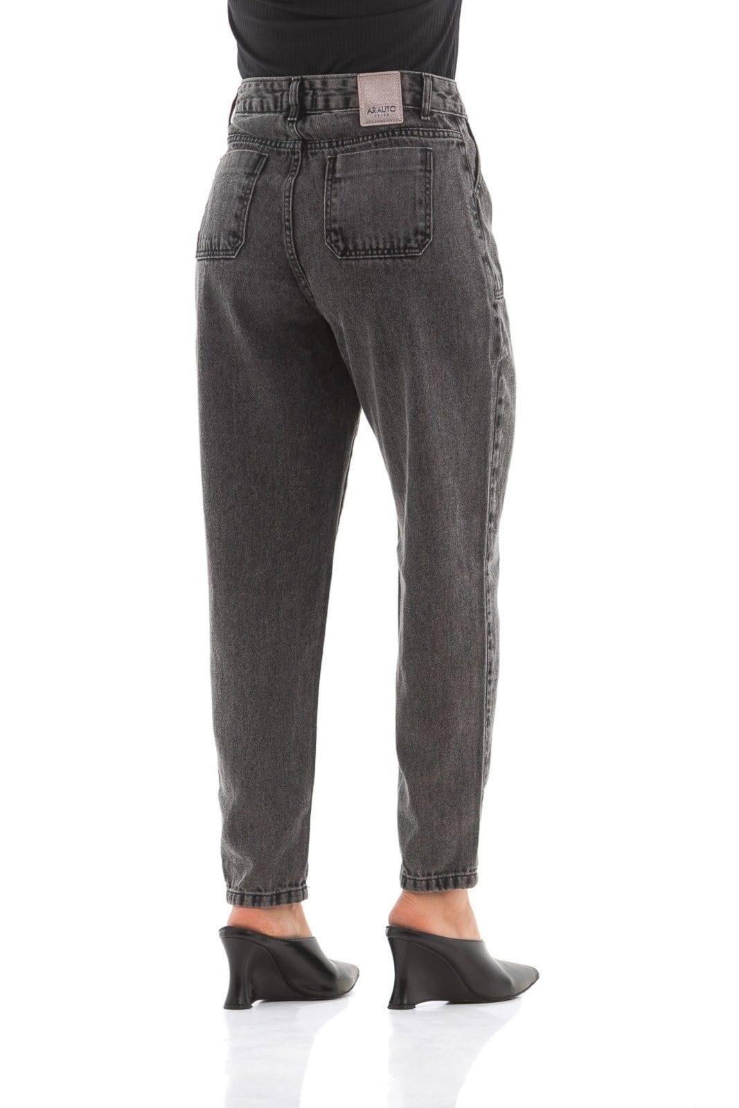 Vista 2 Calça Jeans Feminina Arauto Balloon Black Marmorizado ARAUTO JEANS preto black