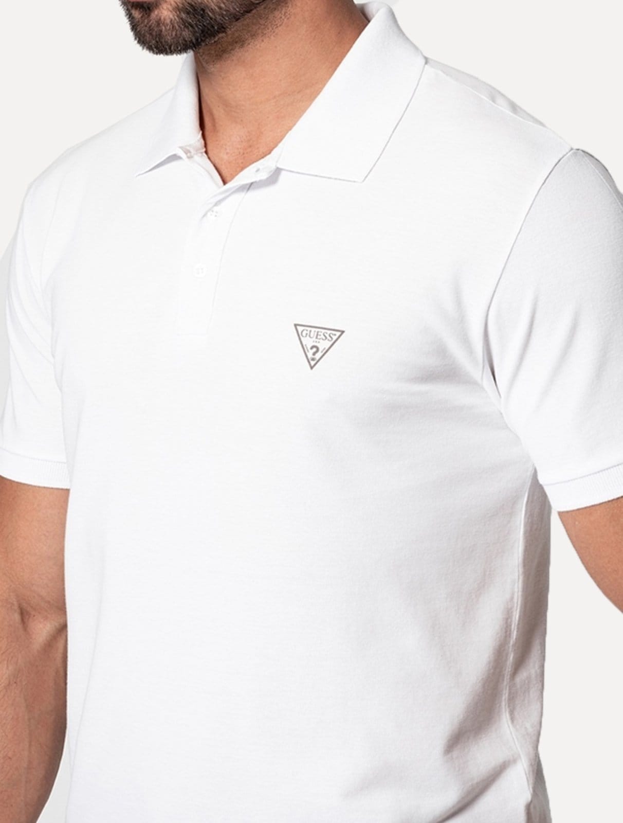 Vista 2 Polo Guess Masculina Piquet Branca Guess branco