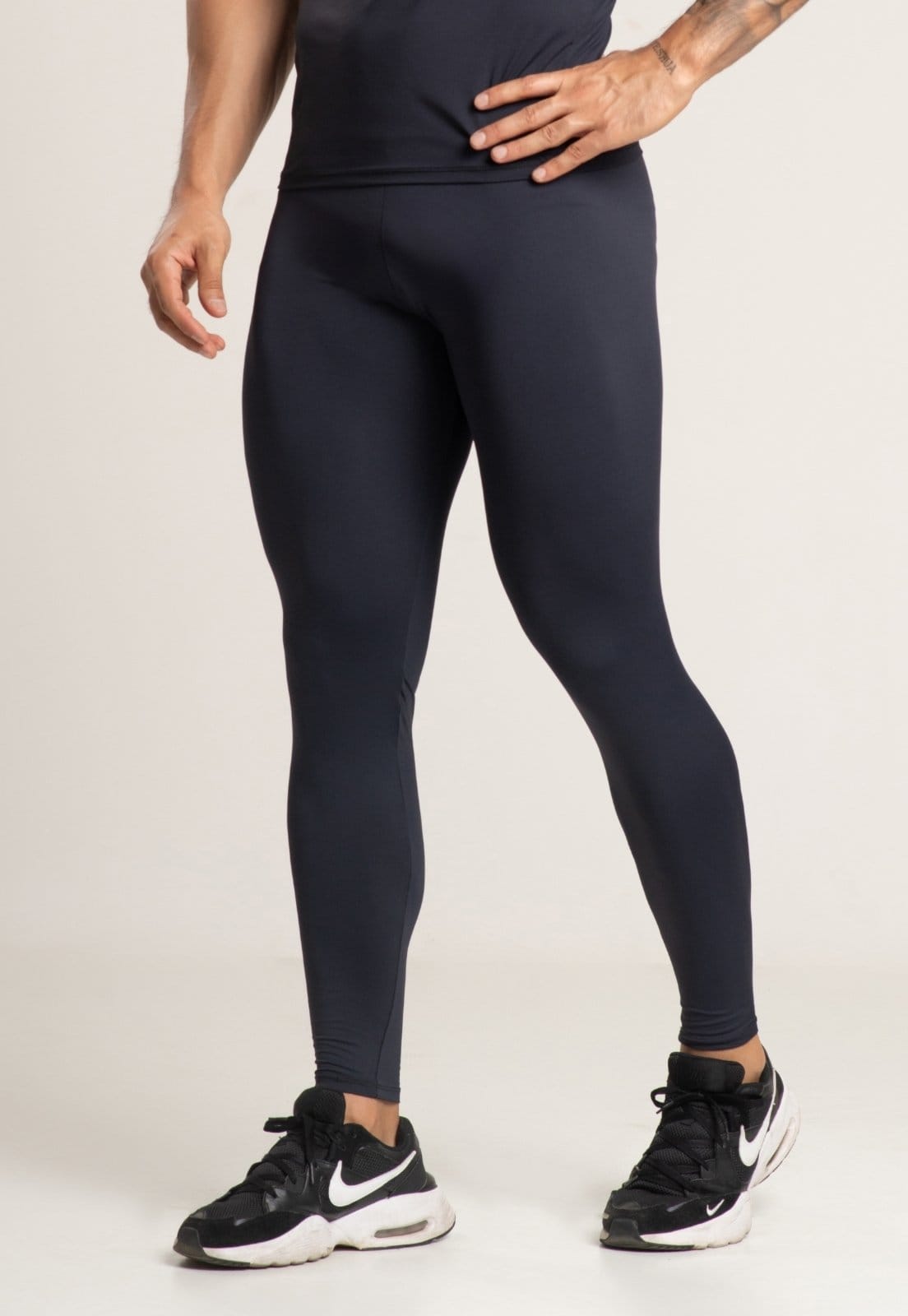 Vista 2 Calça Térmica Masculina Vekyo Compressão Proteção UV Segunda Pele VEKYO preto