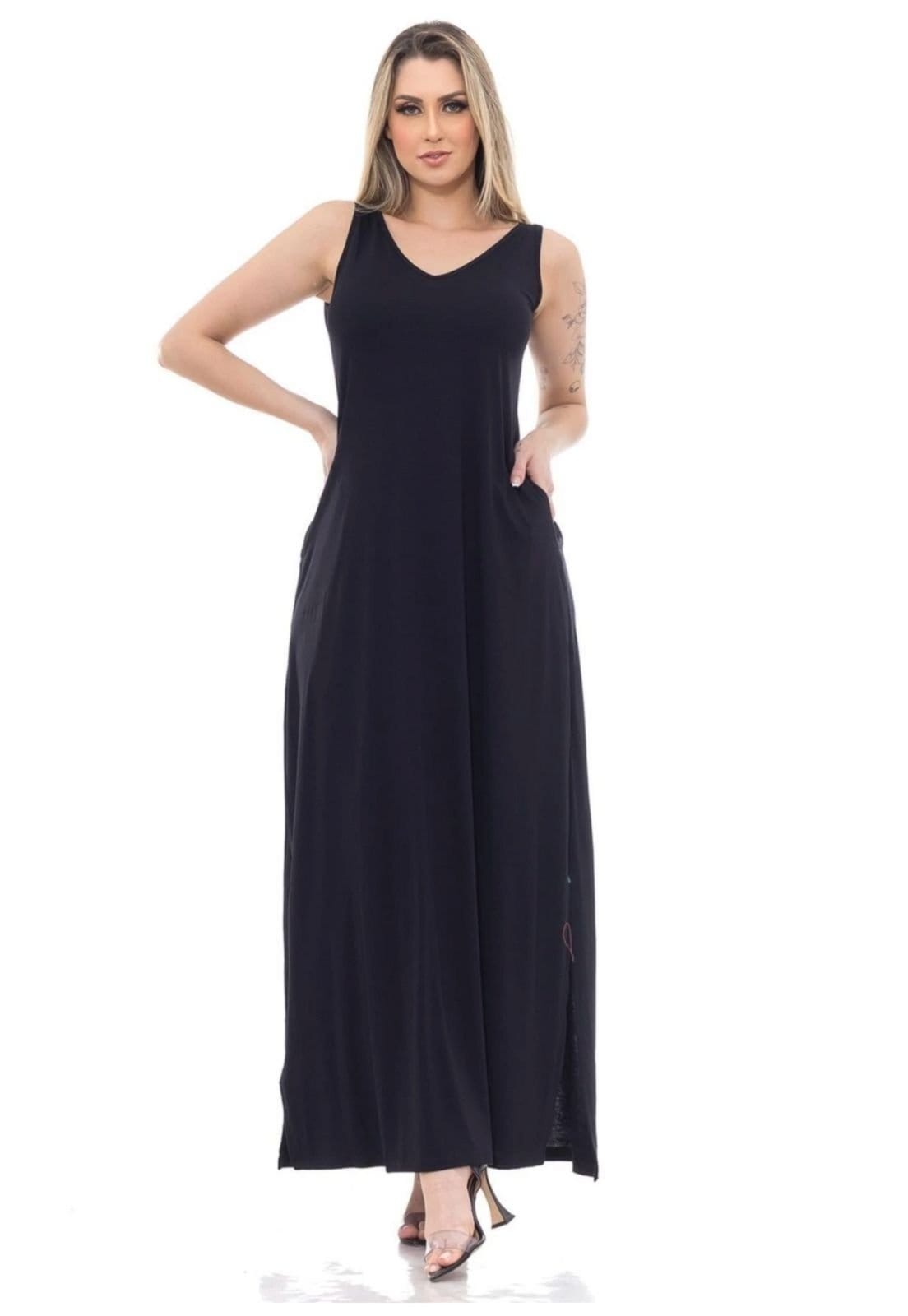 Vestido Regatão Longo De Viscolycra Premium Com Detalhes Laterais na Barra e Bolsos