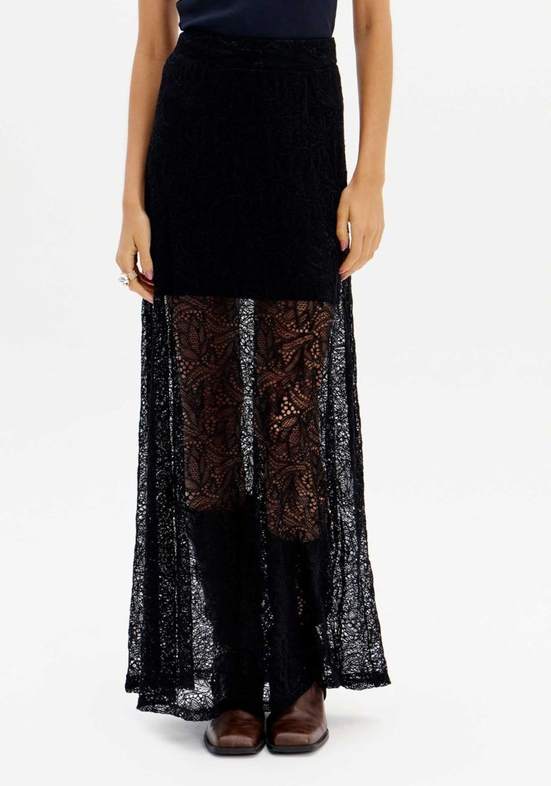 Vista 2 Saia Midi Evasê Renda My Favorite Things preto