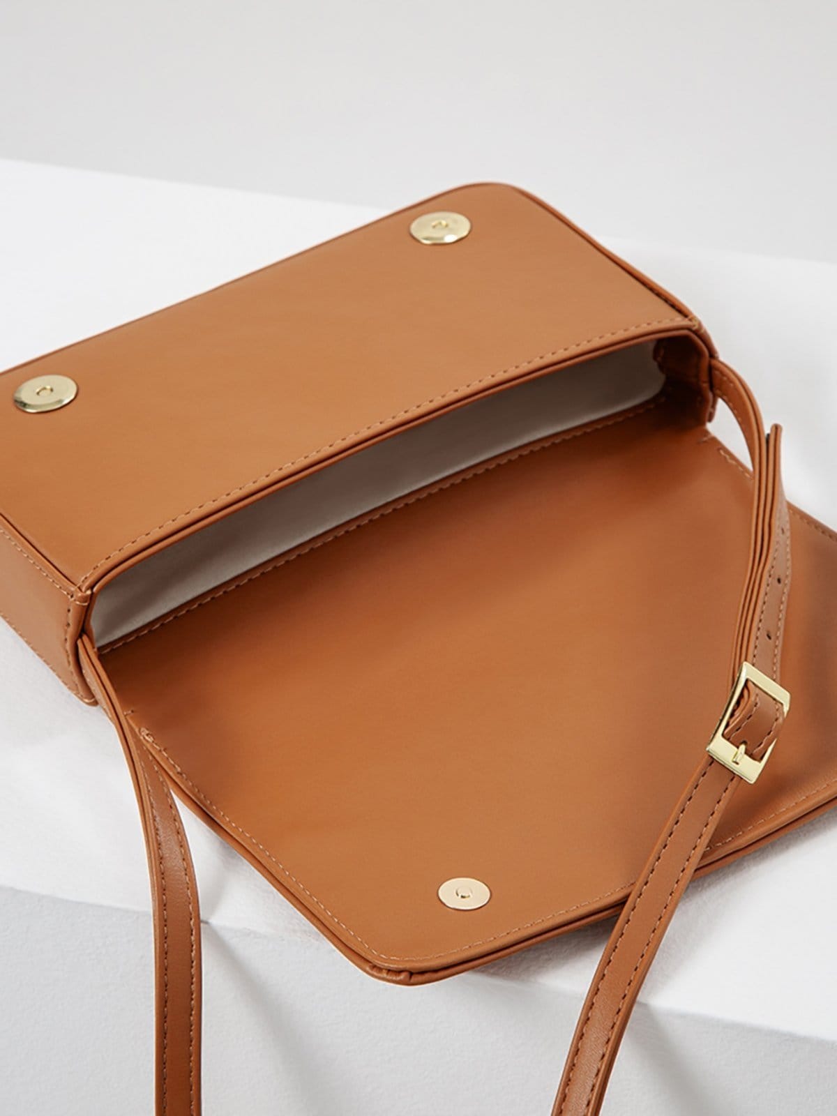 Vista 2 Bolsa Tiracolo Pequena Camel Ruanda Principessa caramelo/dourado/marrom