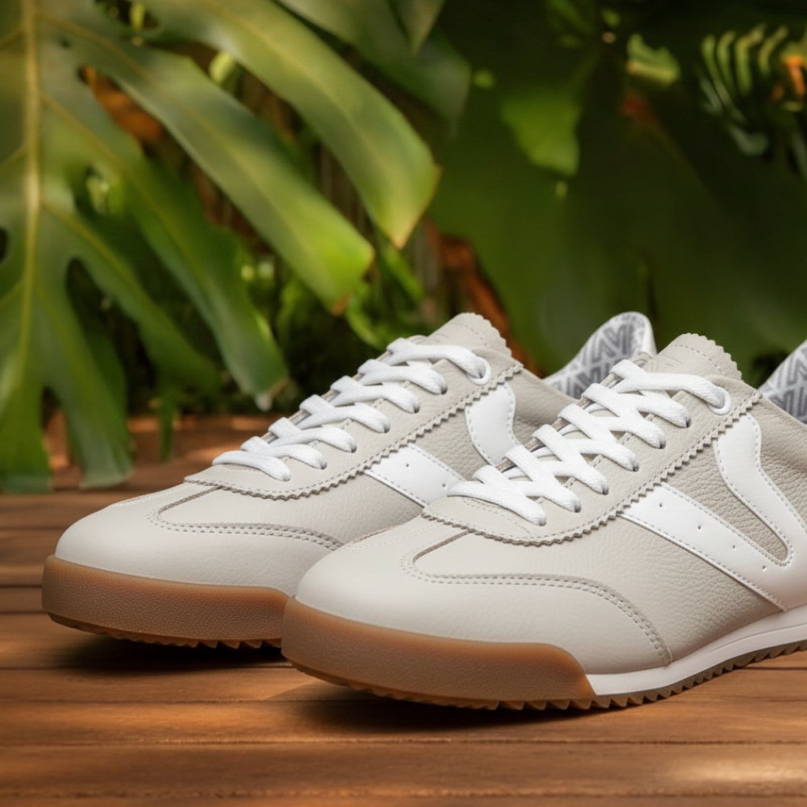 Vista 2 Kit 2 Tênis Feminino Vittal Couro Legítimo Naomi Casual Clássico Retrô e Offwhite USE VITTAL dourado/off-white offwhite