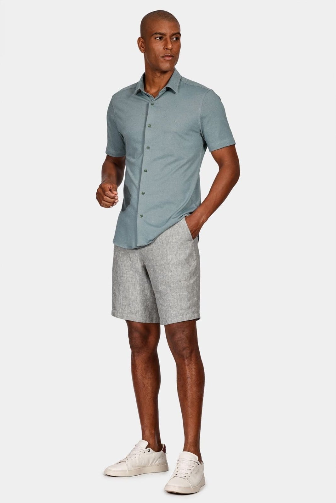 Vista 2 Bermuda Aramis Resort Linho Com Bolso Verde Folha Seca Aramis incolor verde