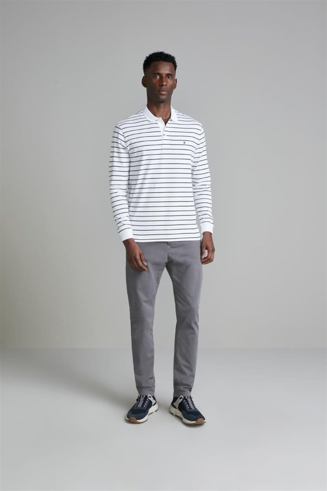 Vista 2 HIGHSTIL Camisa Polo Manga Longa Malha Comfort - Branco / Azul Marinho HIGHSTIL branco azul