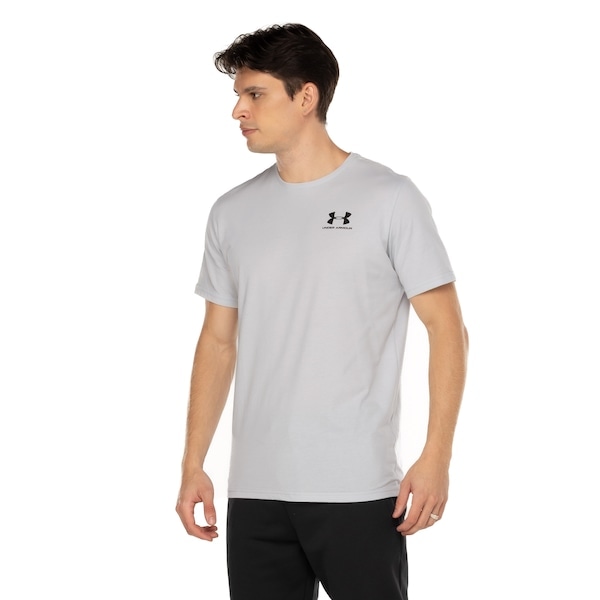 Imagem principal Camiseta Masculina Under Armour Manga Curta Sportstyle Left Chest Under Armour CINZA CLA/PRETO