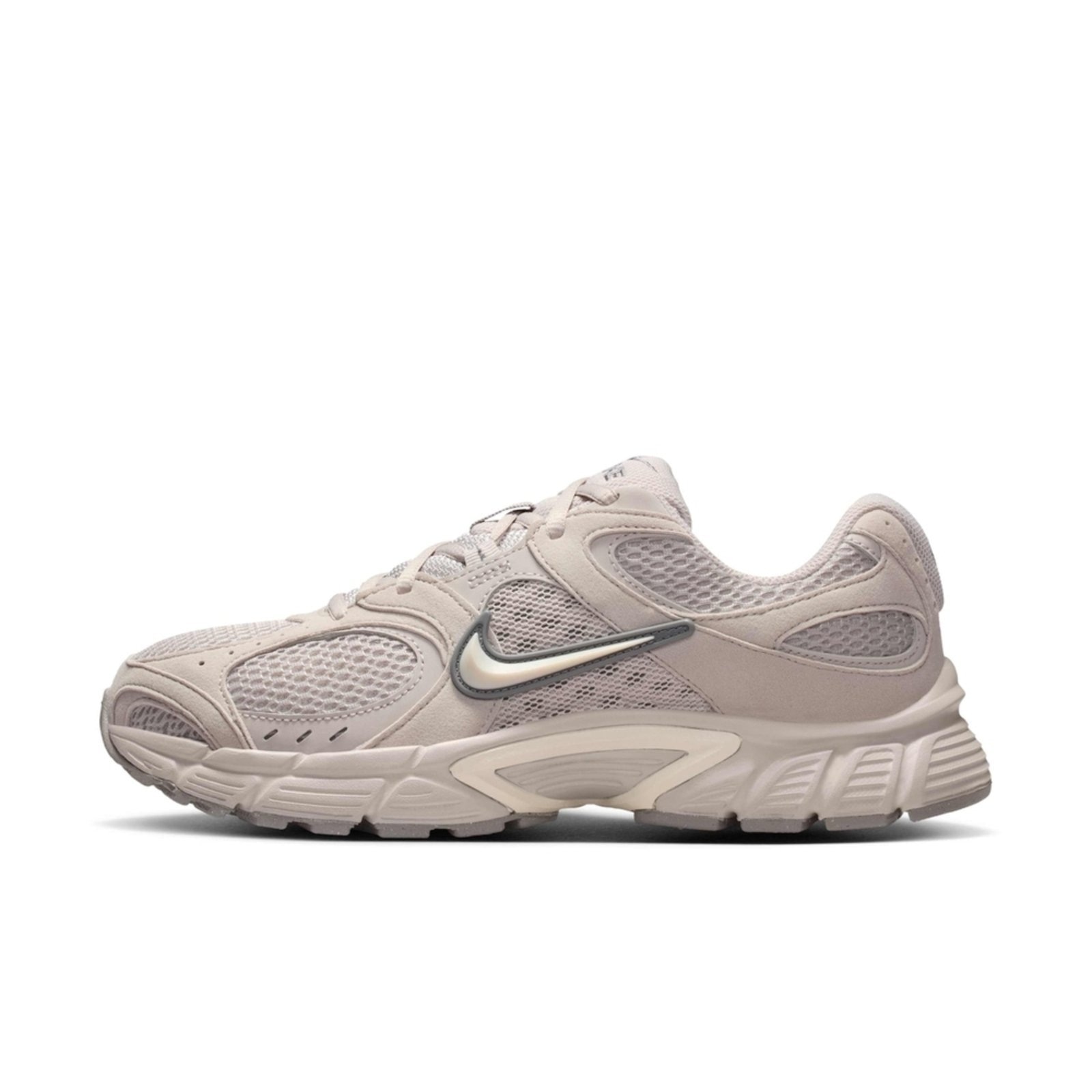 Imagem principal Tênis Nike V5 Runner Feminino Nike marrom