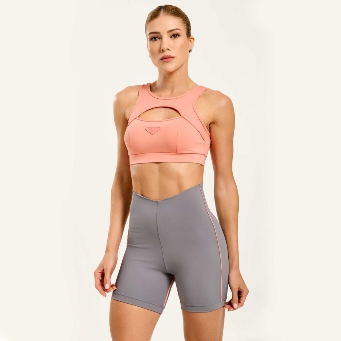 Imagem principal Short Trace Biografia em Poliamida Donna Carioca cinza