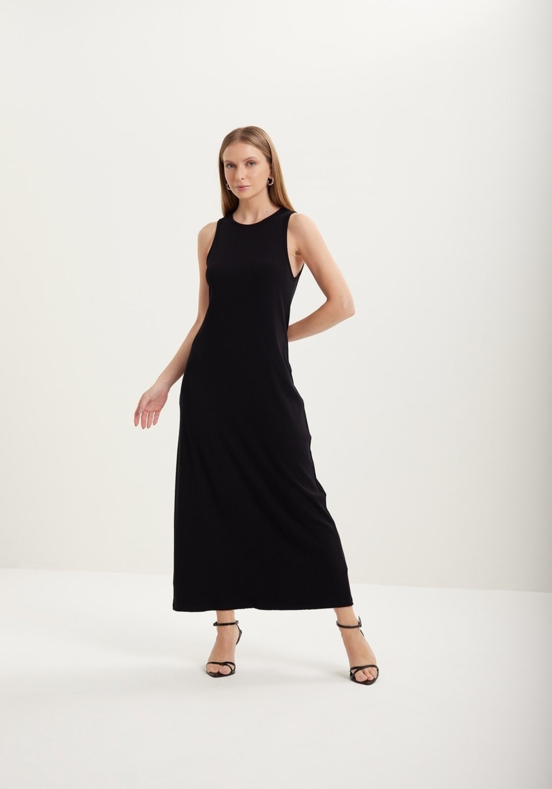 Imagem principal Vestido Chá Sem Mangas Em Malha Canelada Lez a Lez preto