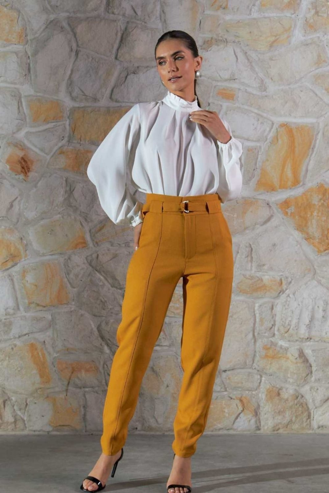 Imagem principal Calça Vanibele Alfaiataria Mostarda Vanibele amarelo