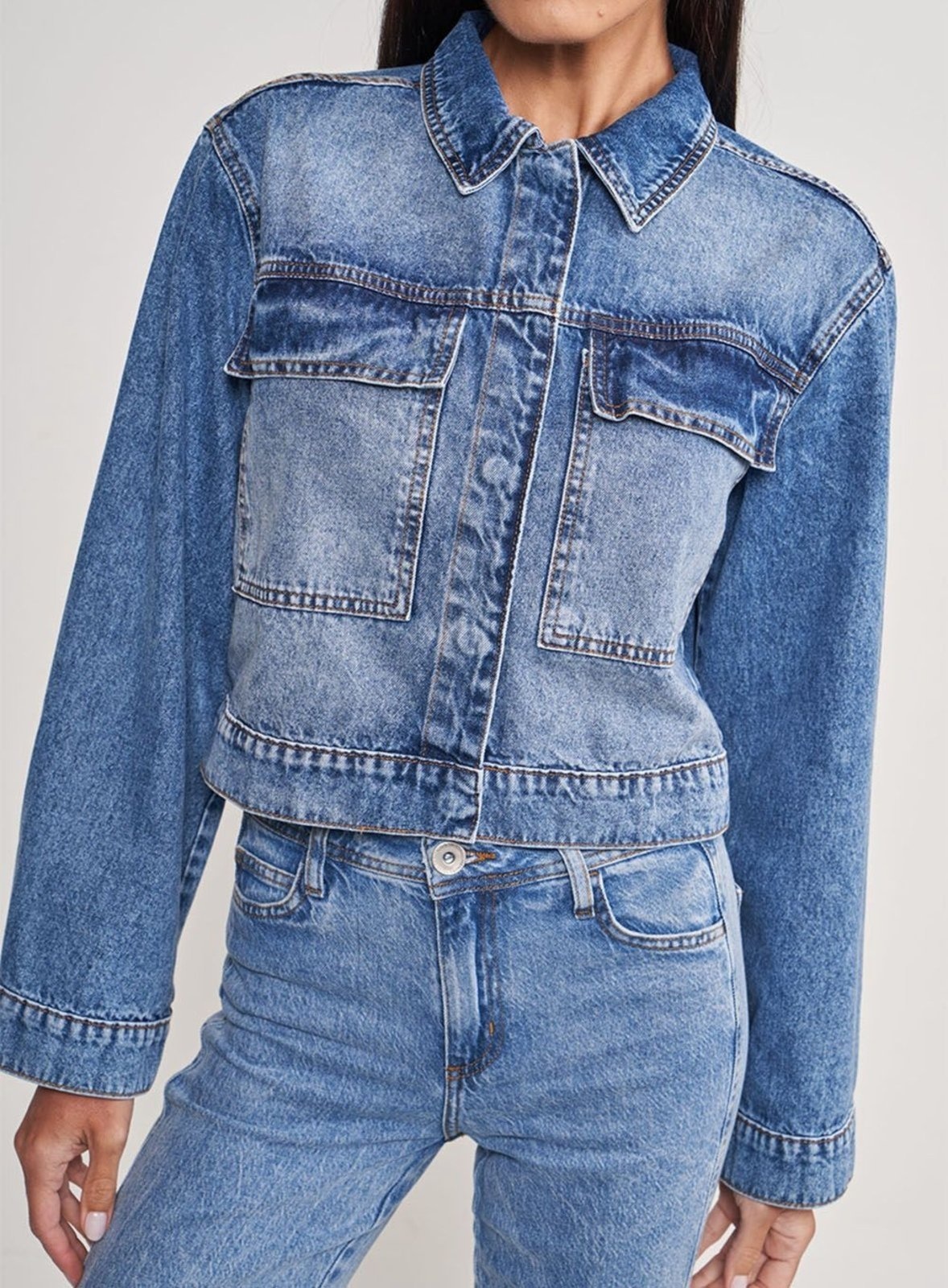 Imagem principal Jaqueta Jeans Bolso Frente Colcci azul