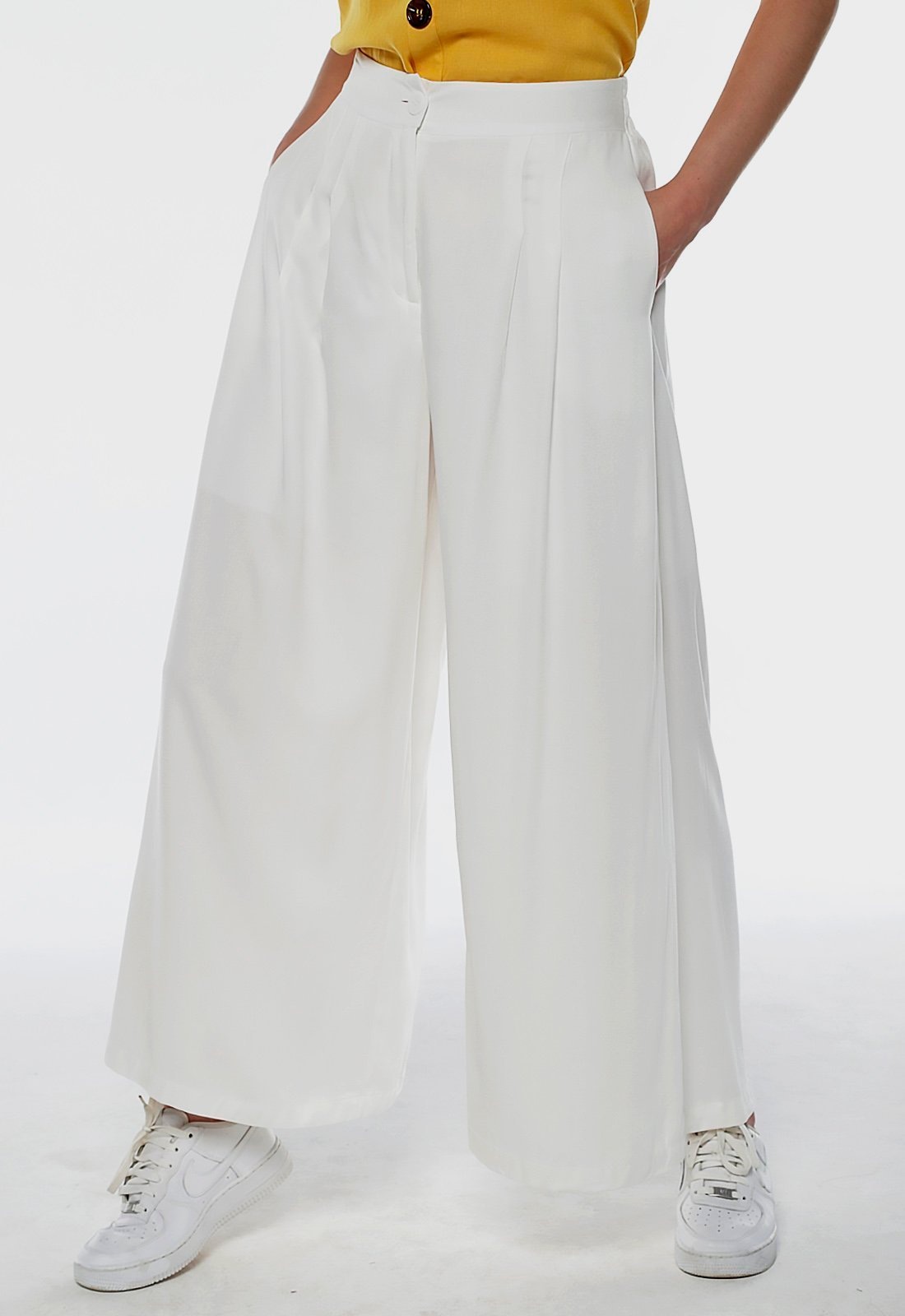 Imagem principal Calça Pantalona com Pregas Feminina Off White Sob com Bolsos SOB amarelo white