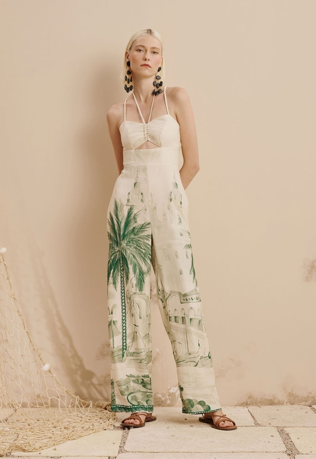 Imagem principal Macacão Reto Detalhe Túnel Estampado Belém CaCay verde oliva