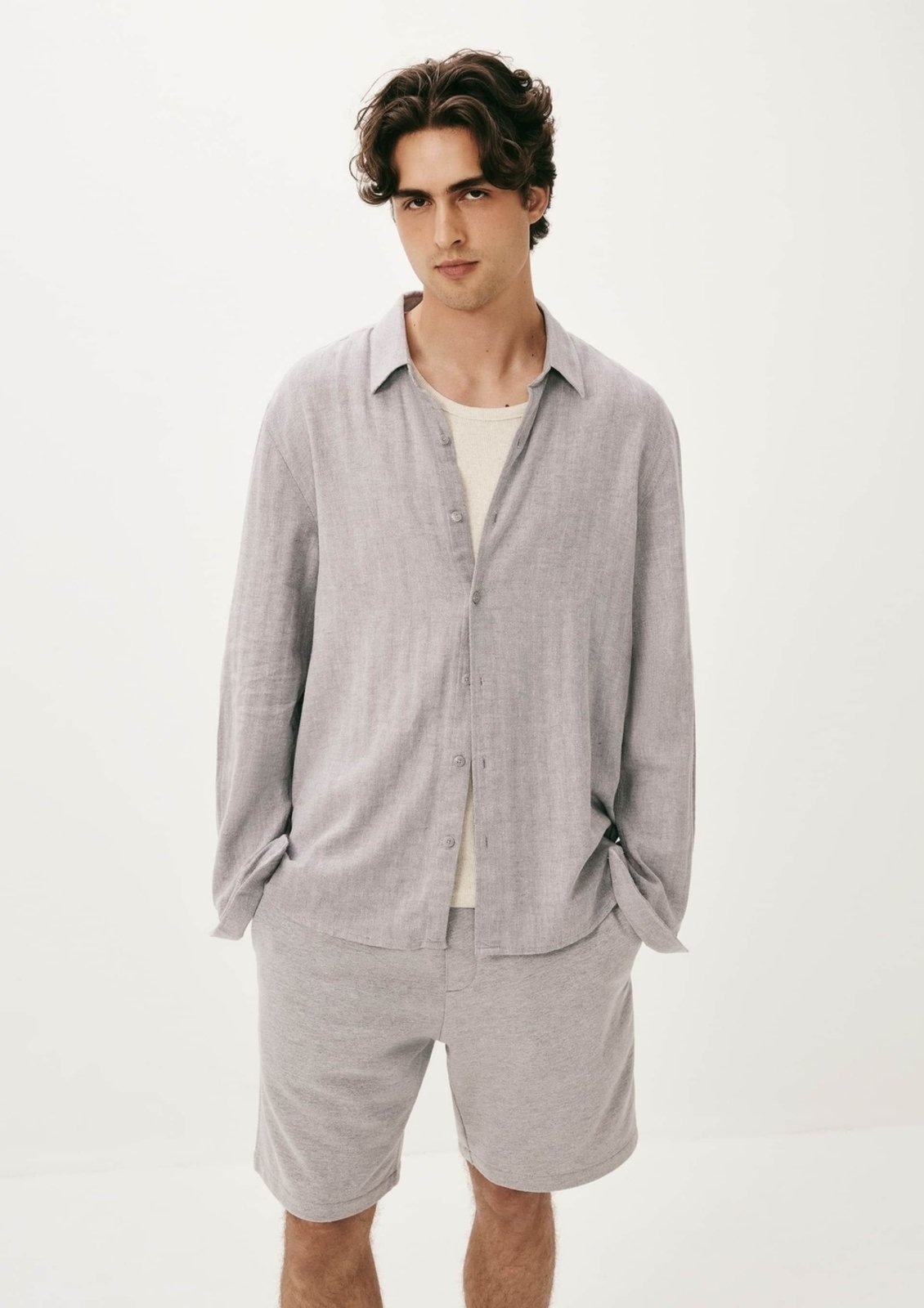 Imagem principal Camisa Masculina Regular Manga Longa Hering cinza