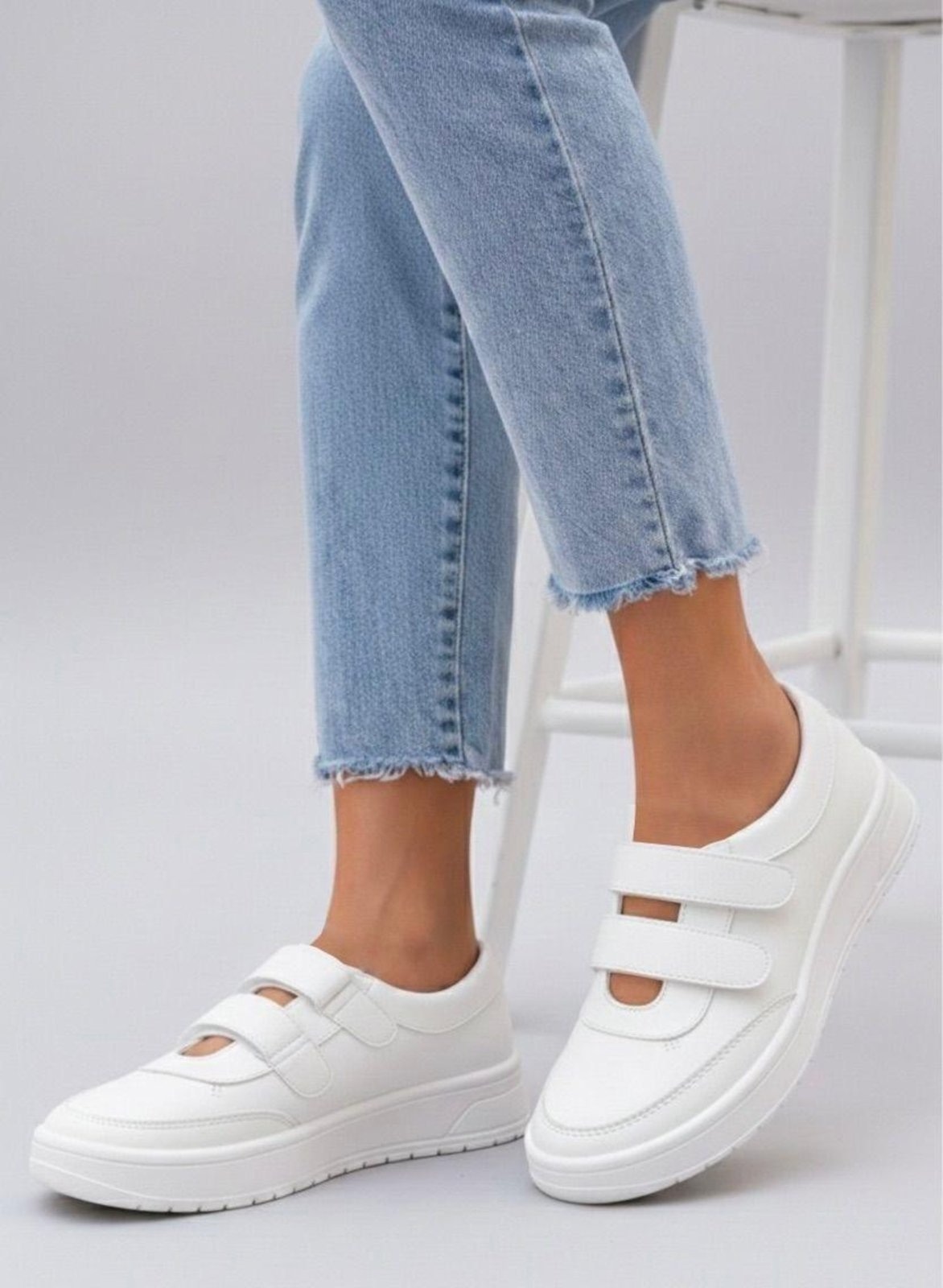 Imagem principal Tênis Sapatilha Feminina Confort Cor Branca ROMEU E JULIETA SHOES branco