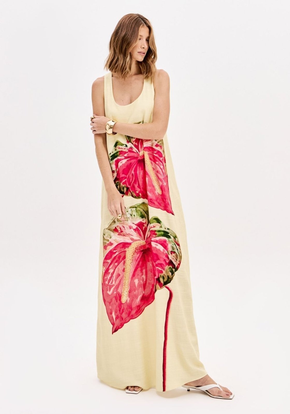 Imagem principal Vestido Longo Sem Mangas Com Cinto Lança Perfume rosa