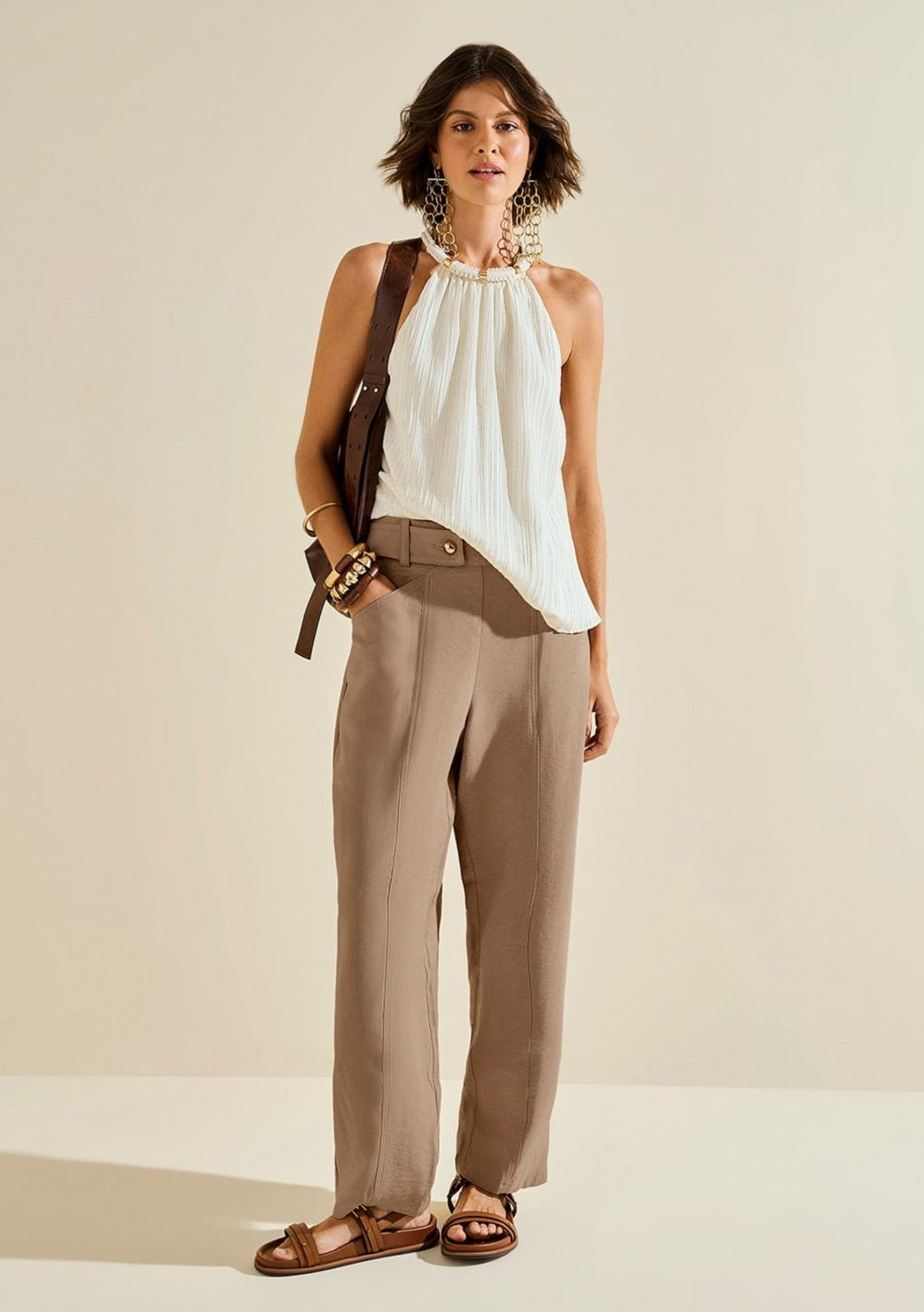 Imagem principal Calça Morena Rosa Cenoura Alta Bege Morena Rosa bege rosa