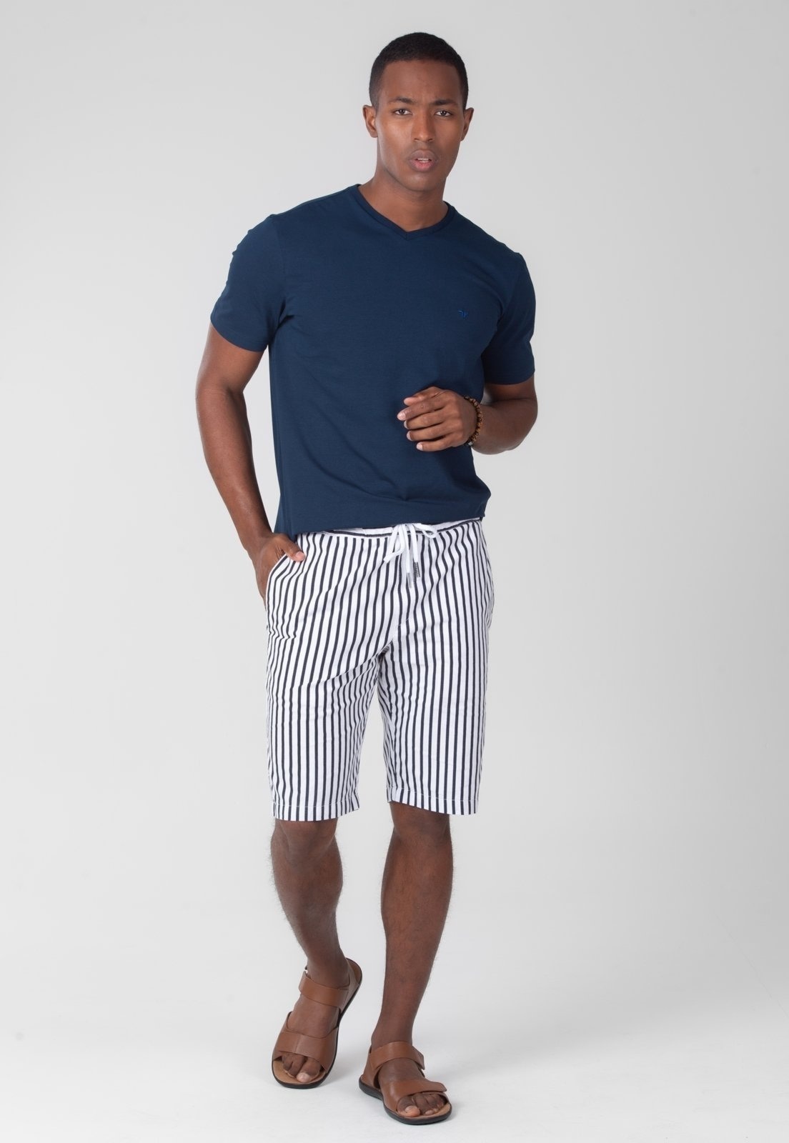 Imagem principal Bermuda Sarja Traymon Slim Listrada Branco / Marinho Traymon estampado