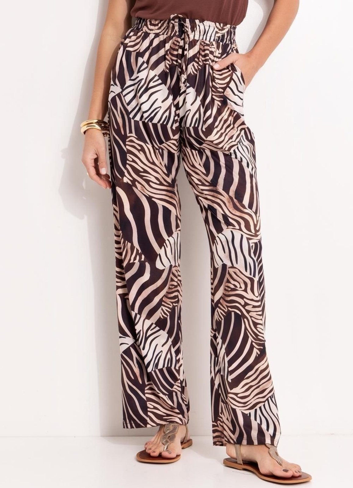 Imagem principal Calça Em Malha Fria Animal Print Quintess marrom