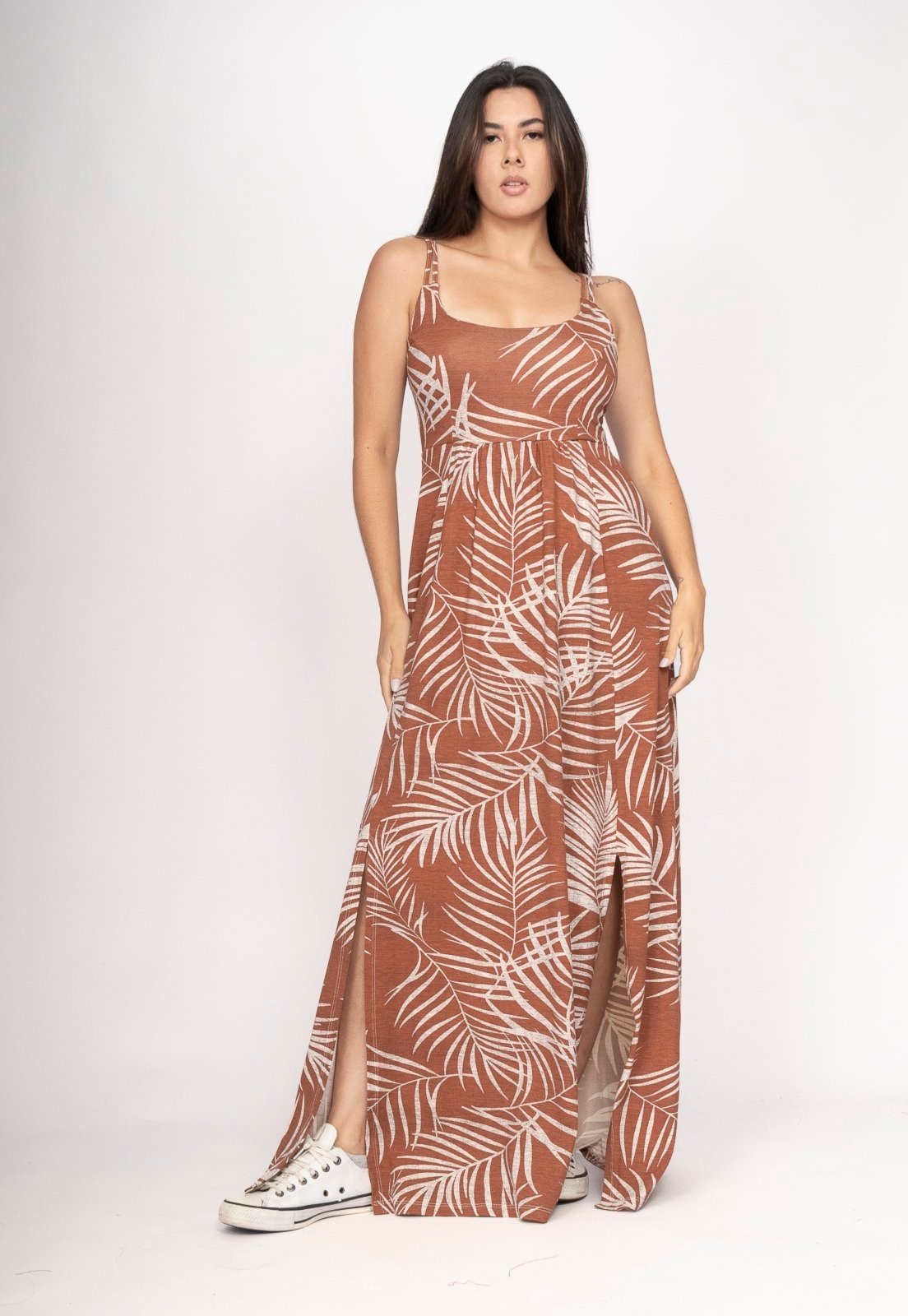 Imagem principal Vestido CabanaFree Longo Jambo Malha Aberturas Palmas da Terra Cabanafree estampado