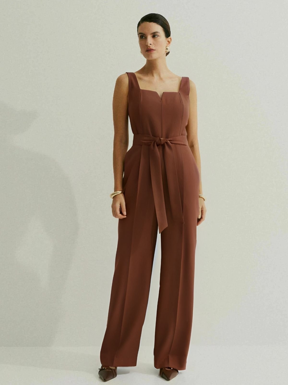 Imagem principal Macacão Via Lessa Brest Modelagem Reta Via Lessa marrom