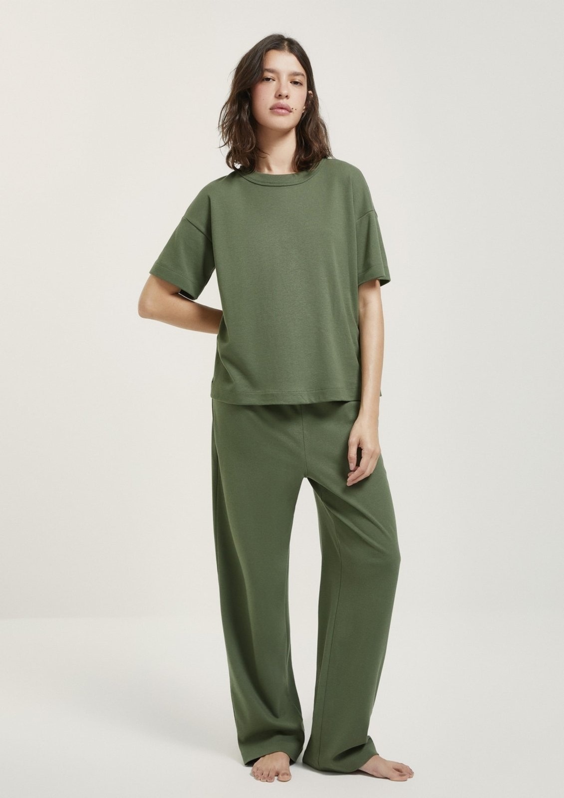 Imagem principal Pijama Longo Feminino Box Em Malha Premium Hering HERING INTIMATES verde