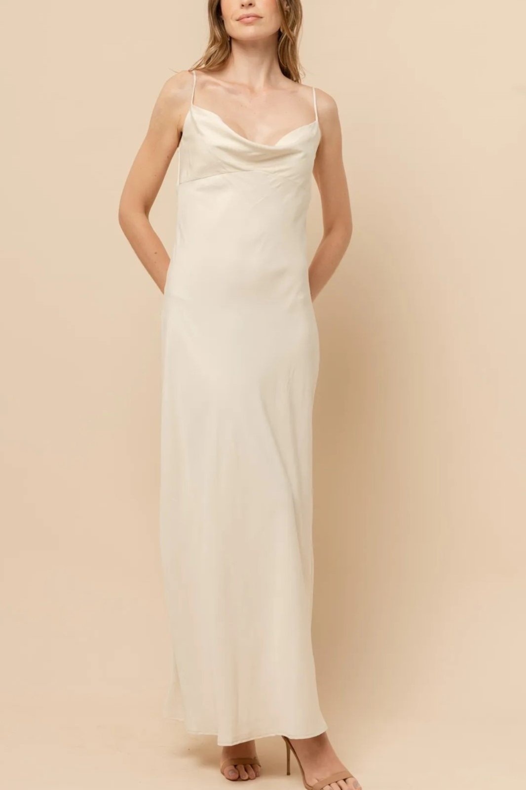 Imagem principal Vestido Mabel Decote Degrade Em Viscose - Quaker VIC BRAND branco