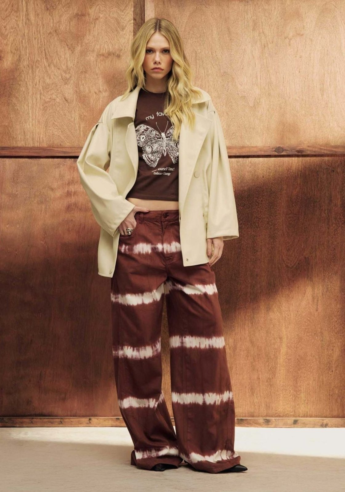 Imagem principal Calça Sarja Wide Leg Cintura Média My Favorite Things bege