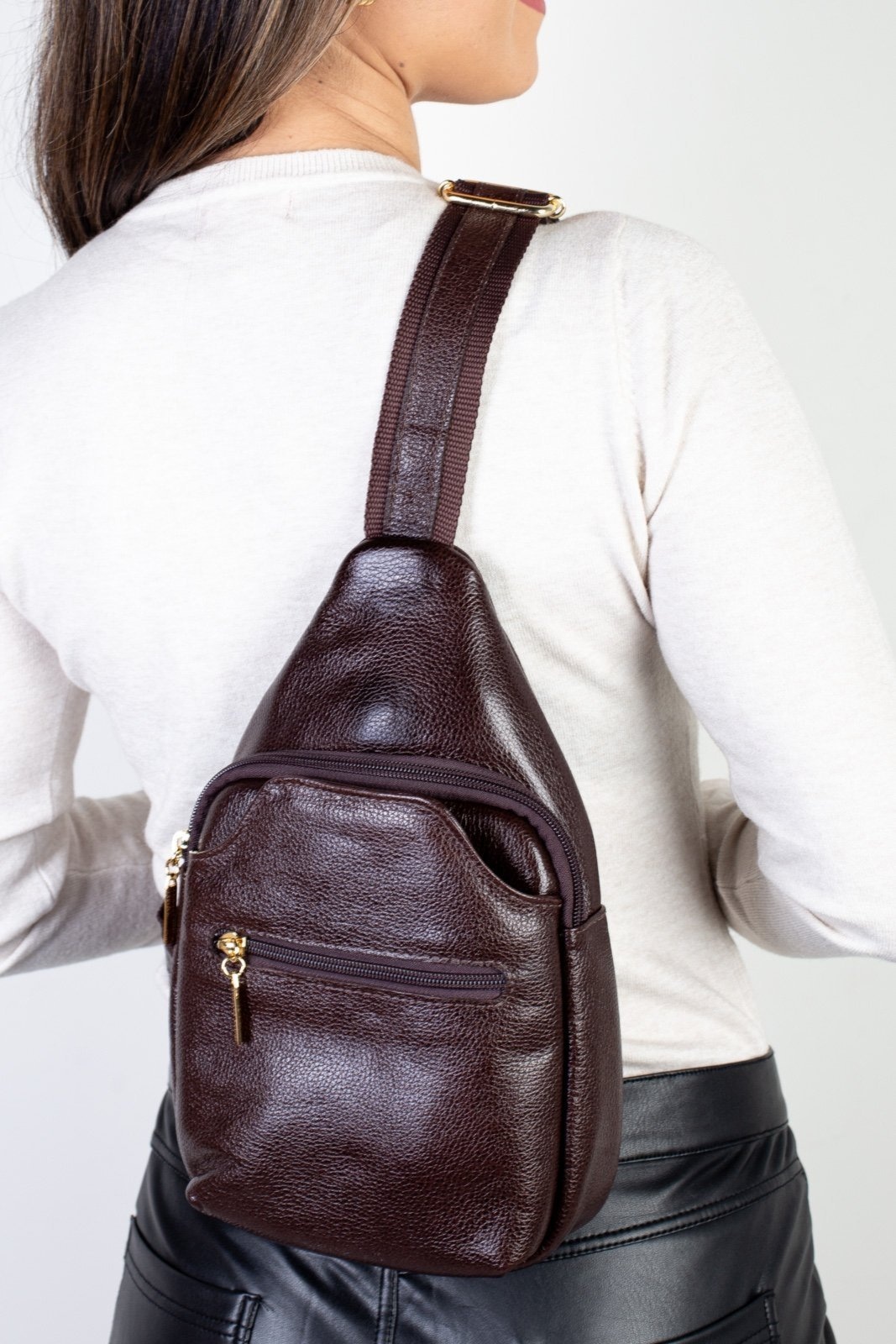 Imagem principal Mini Mochila Andrea Vinci Feminina Transversal De Couro Liso Jenny - Café Andrea Vinci vermelho