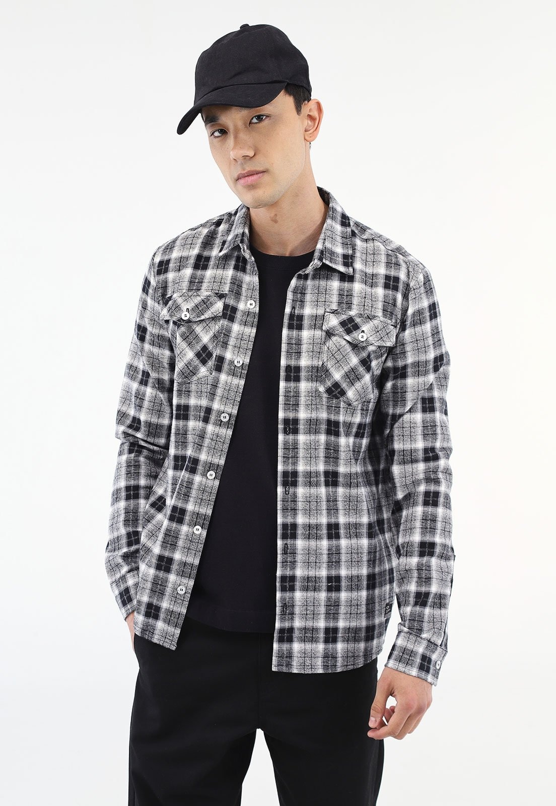 Imagem principal Camisa Oakley Reta Mod Explorer Preta Oakley xadrez