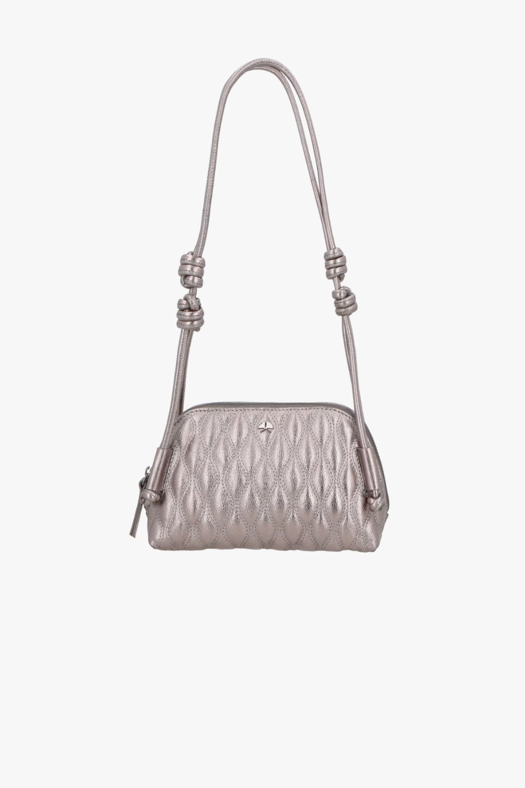 Imagem principal BOLSA MÉDIA EM COURO METALIZADO MATELASSÊ COM ALÇA DE NÓS Luiza Barcelos cinza