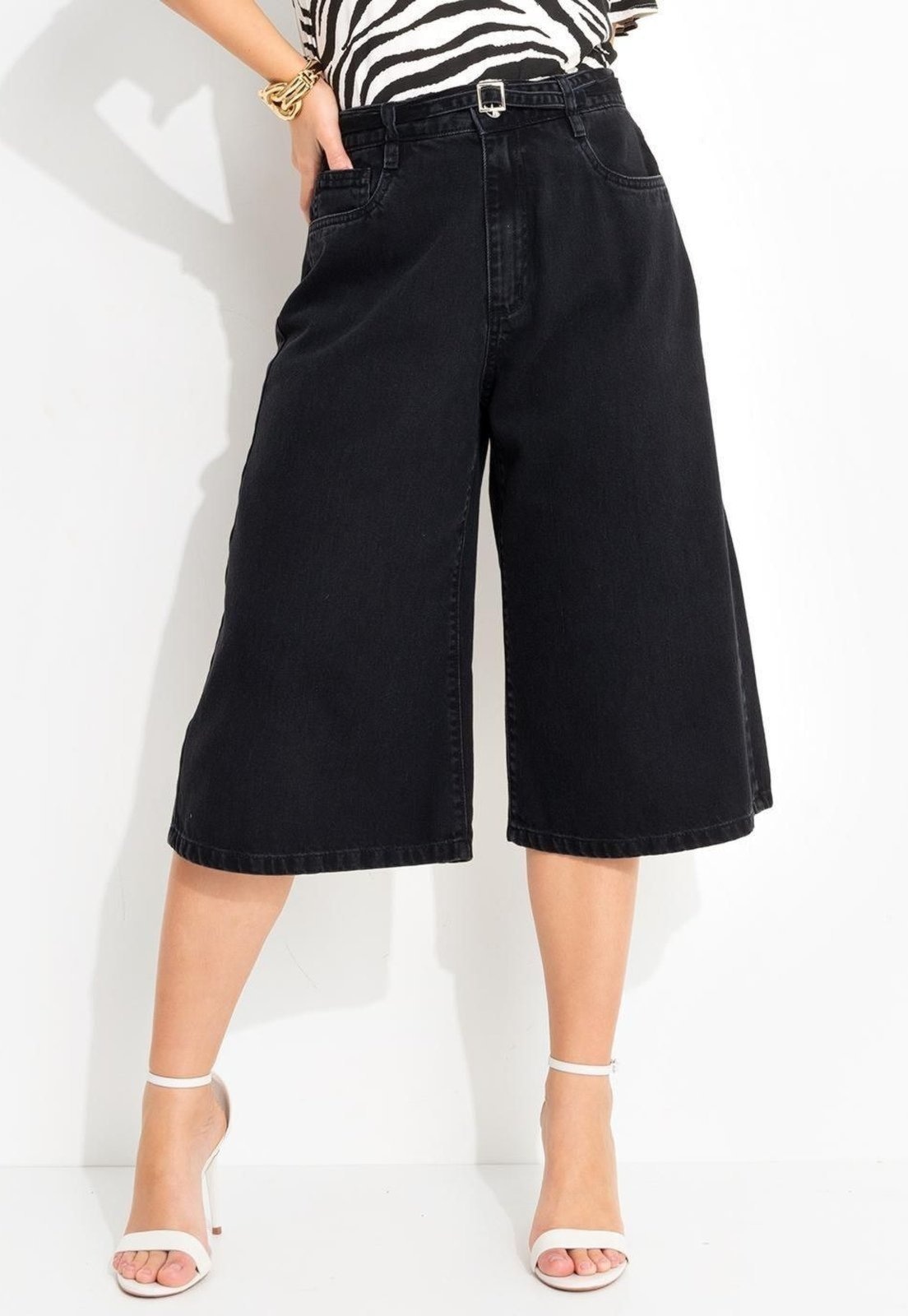 Imagem principal Jorts Com Bolsos Jeans Estonado Quintess preto