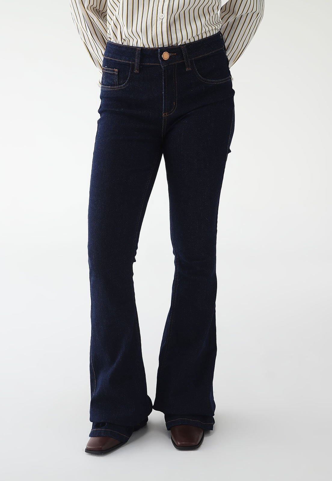 Imagem principal Calça Jeans Lança Perfume Bootcut Atena Lança Perfume azul