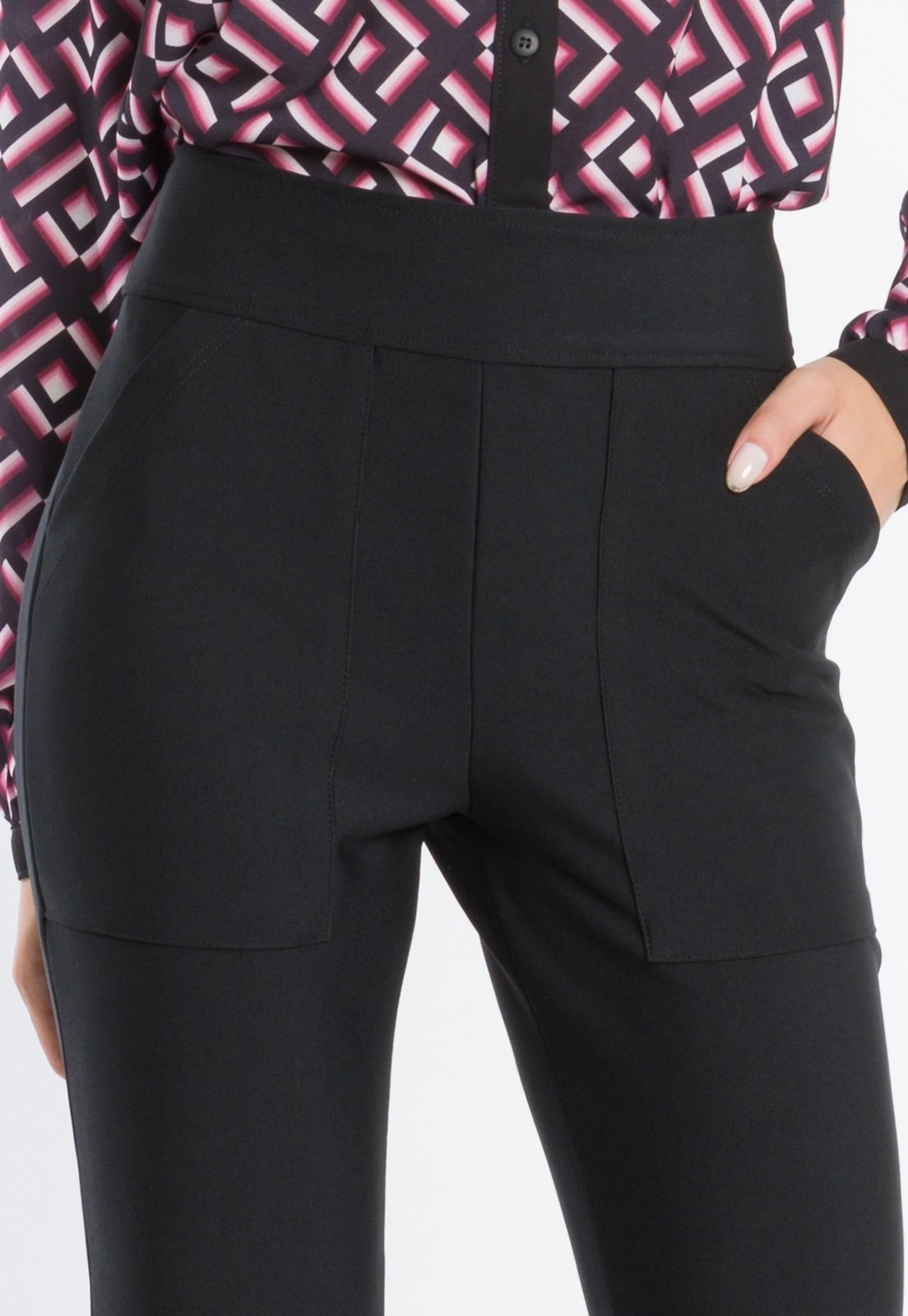 Imagem principal Calça PKS Flare Preta PKS preto