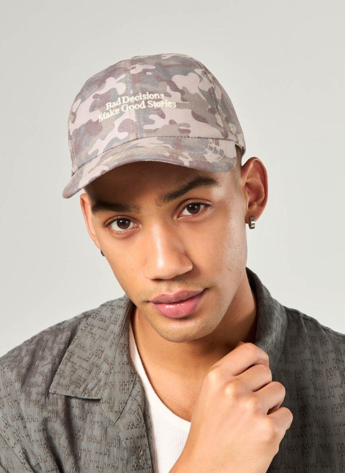 Imagem principal Boné Camuflado Bad Decisions Youcom estampado