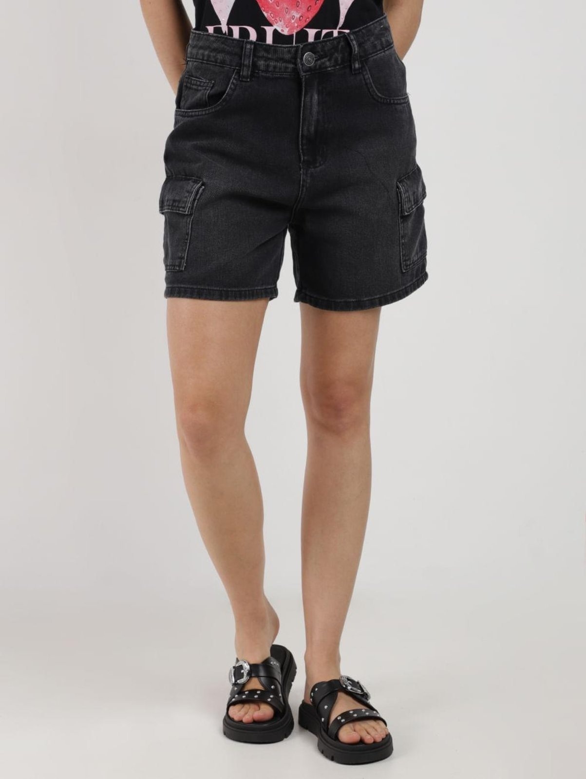 Imagem principal Short Jeans Cargo Sawary Feminino Sawary preto