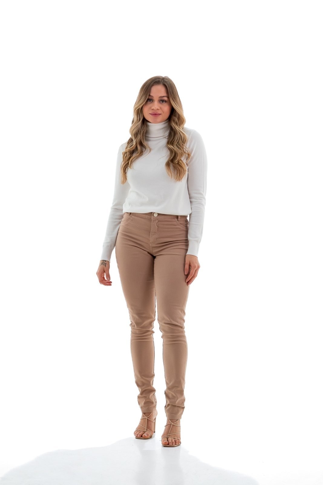 Imagem principal Calça Sarja Feminina Arauto Hot Pants New Haiti ARAUTO JEANS bege