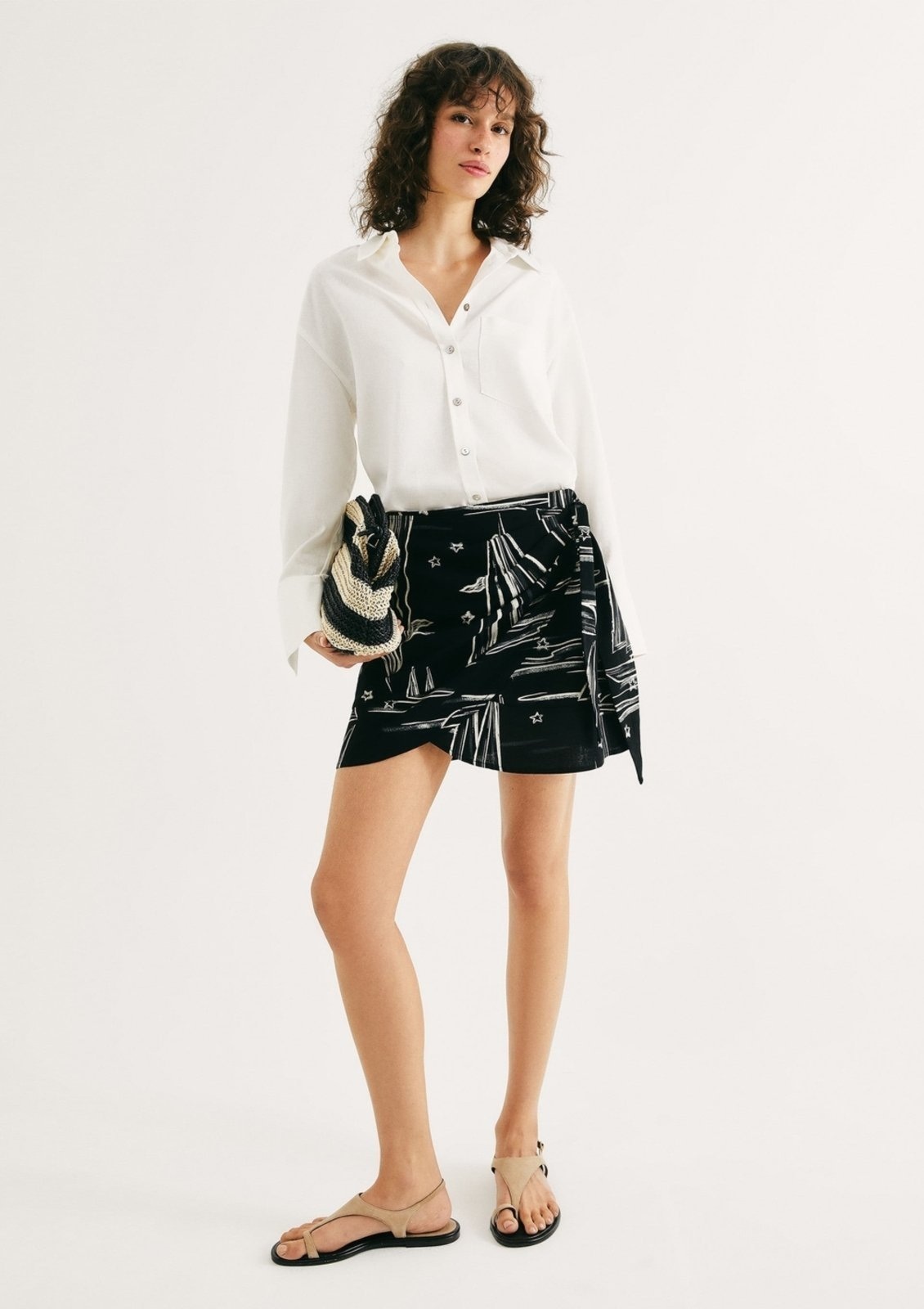 Imagem principal Saia Pareô Cintura Alta Estampada Hering preto