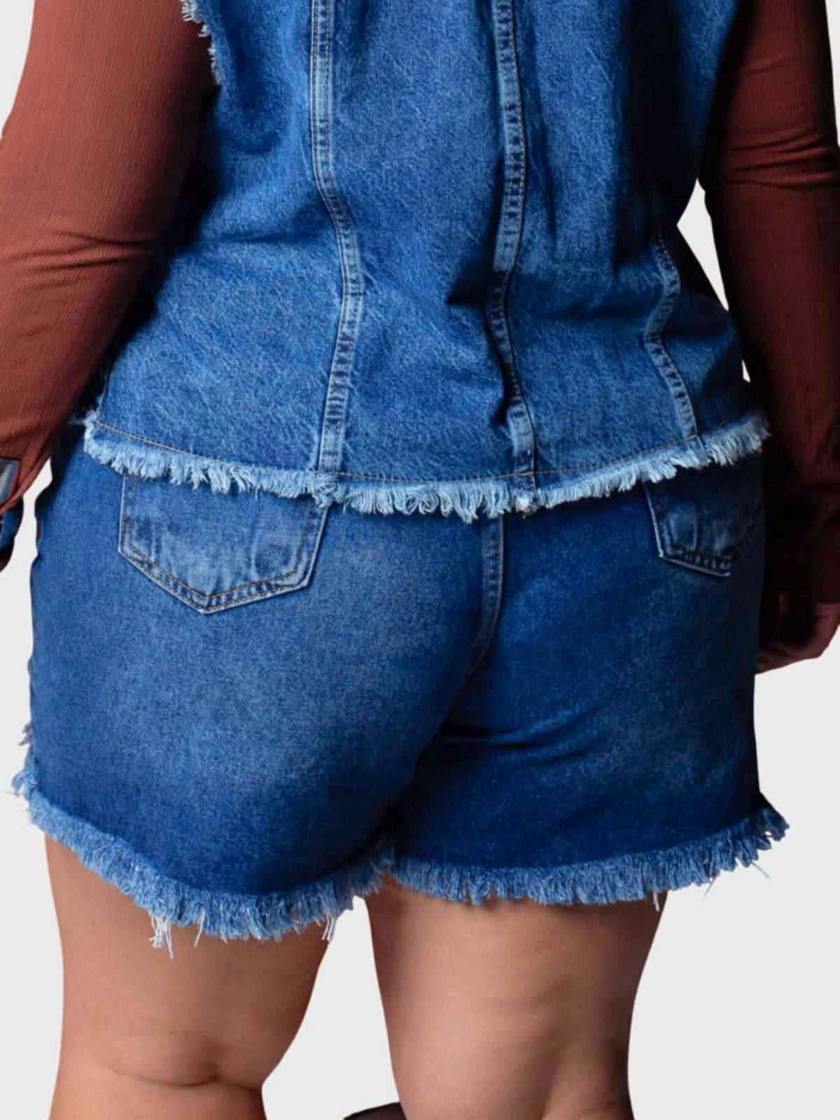 Imagem principal Shorts Feminino Plus Boyfriend Com Barra Desfiada Razon Jeans jeans