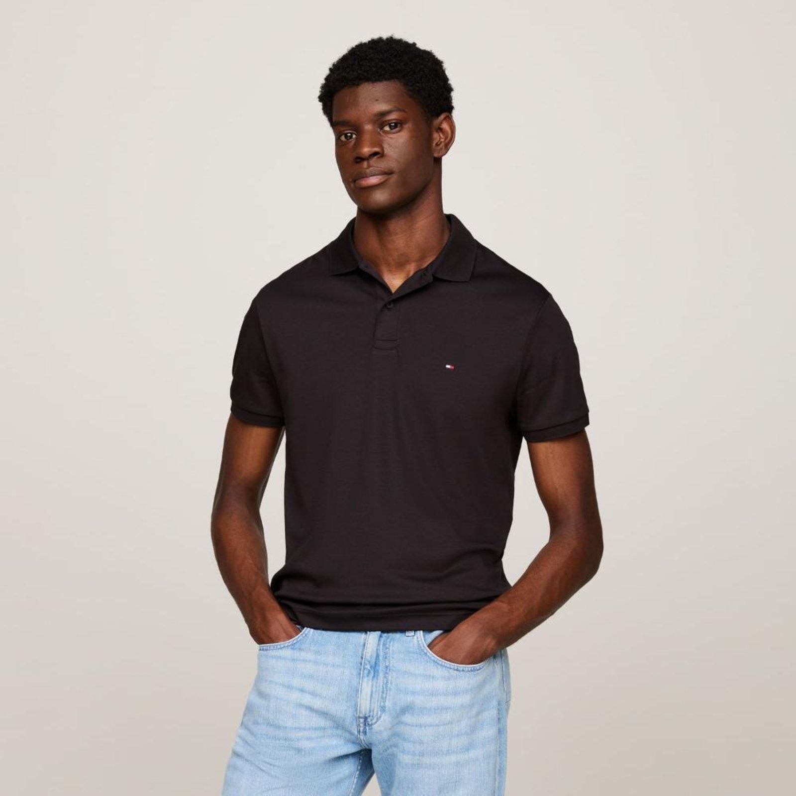 Imagem principal Polo Regular Bandeira Bordada Tommy Hilfiger incolor