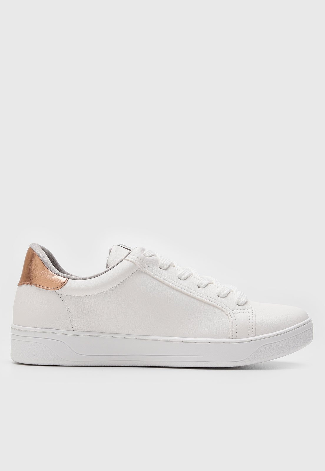 Imagem principal Tênis Via Marte Recorte Metalizado VIA MARTE branco